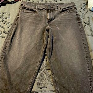 American Eagle Trendy Barrel Jeans